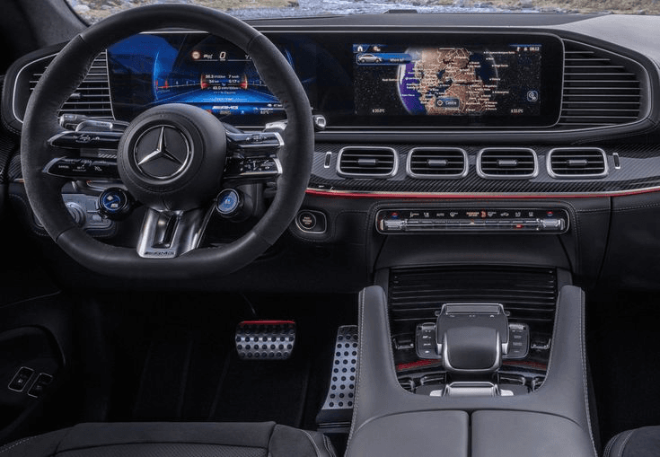 Mercedes-AMG GLE 53 view 3
