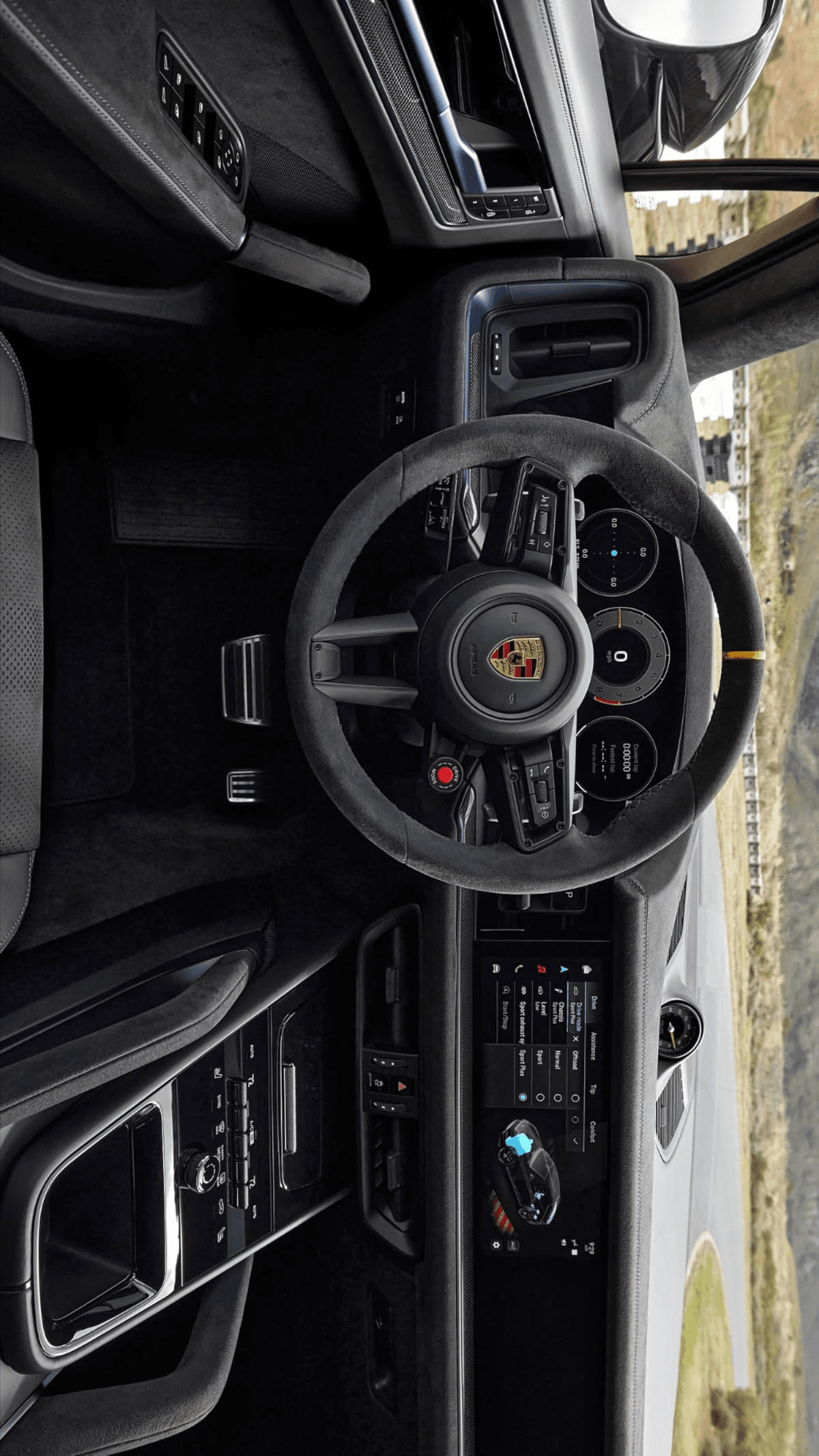 Porsche Macan GTS view 3